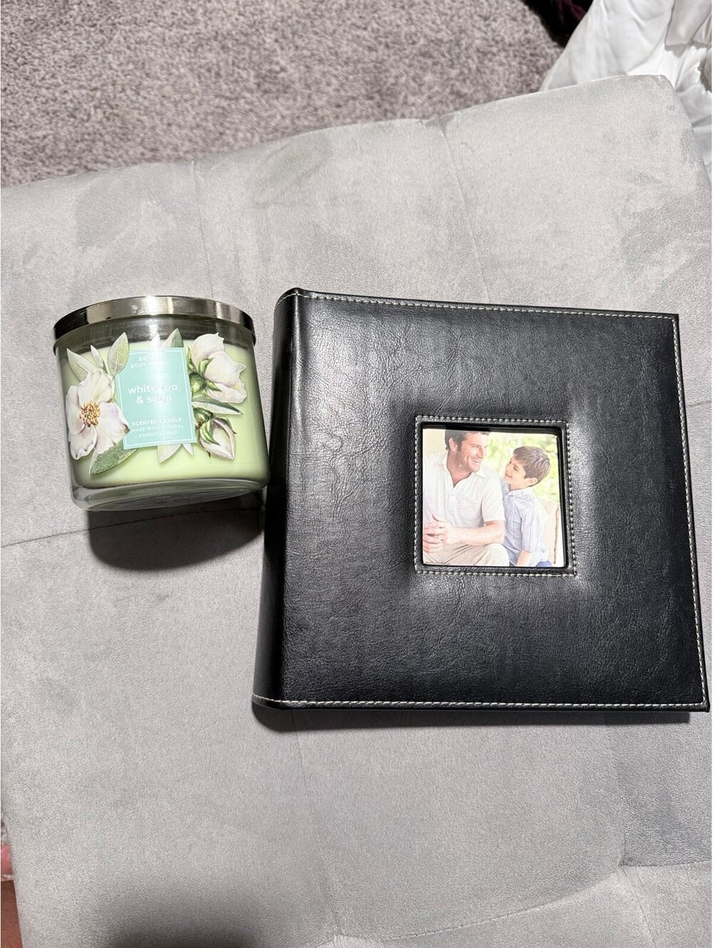 Bath & body Works candle and photo album - Picture 1 of 9